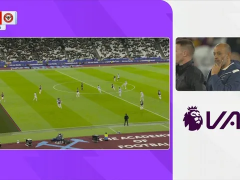 VAR của Premier League lại gây phẫn nộ