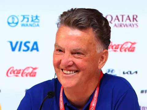 HLV Van Gaal khiến bóng đá Indonesia hụt hẫng