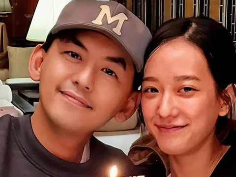 Một cặp đôi nổi tiếng vừa ly hôn sau 5 năm cưới, người chồng bị đuổi khỏi showbiz