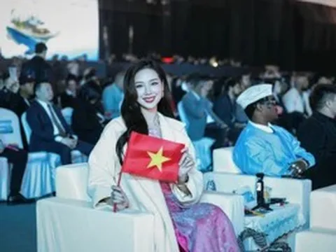Hoa hậu Bảo Ngọc được vinh danh là đại sứ thương hiệu có tầm ảnh hưởng nổi bật