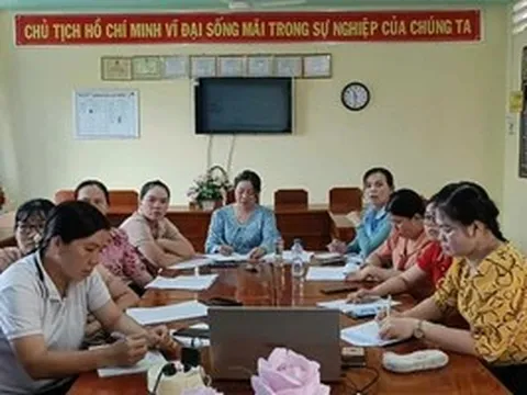 Duy trì, nâng cao chất lượng xóa mù chữ sau sáp nhập