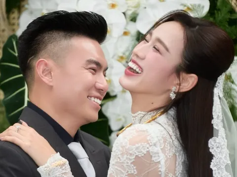 Trời đổ mưa lớn, rạp cưới Hoa hậu Đỗ Thị Hà gặp sự cố trước giờ G