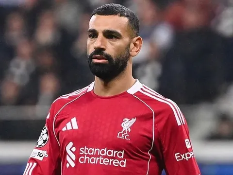 CĐV nổi giận với Salah