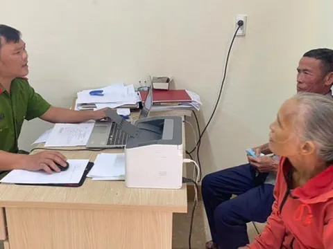 Nhiều người cao tuổi bất ngờ được thông báo "mắc nợ ngân hàng" dù chưa từng vay vốn