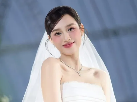 Rầm rộ ảnh quá khứ Đỗ Thị Hà khiến dân tình xôn xao, phải thốt lên vì điều này!