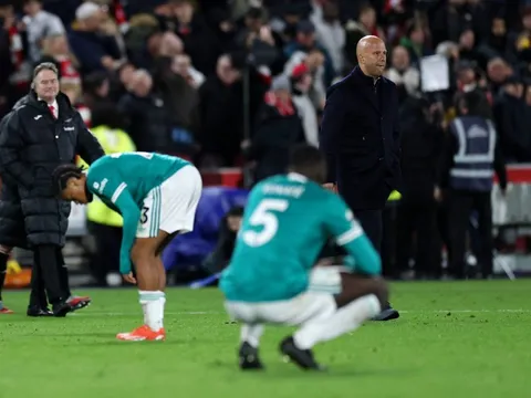 Sau 10 năm, Premier League lại có hiện tượng lạ