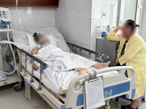 Số ca viêm đường hô hấp tăng mạnh ở TP.HCM, nhiều người phải thở máy 1