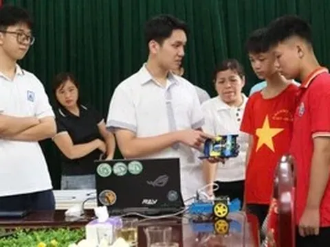 Đưa STEM và trí tuệ nhân tạo đến vùng khó: Thu hẹp khoảng cách công nghệ