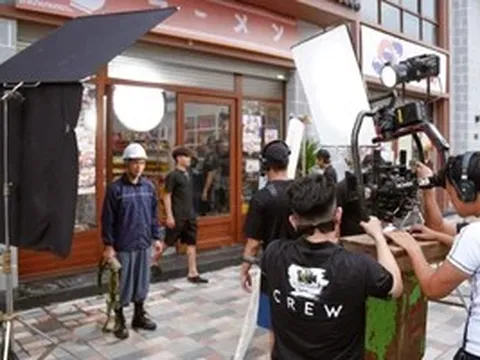 Phát triển thị trường nghệ thuật Việt Nam: Bứt phá hay bỏ lỡ cơ hội?