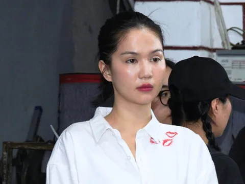 Lựa chọn liều lĩnh của Ngọc Trinh đã lộ rõ tham vọng