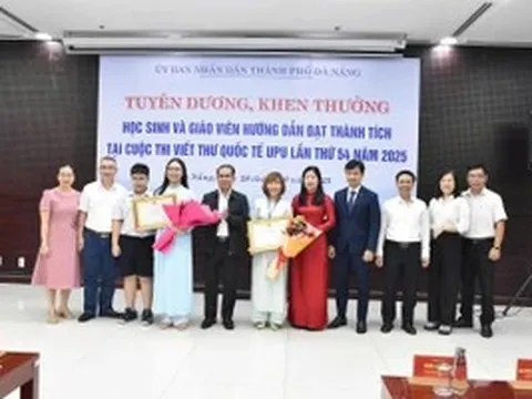 Đà Nẵng khen thưởng HS đạt thành tích tại Cuộc thi viết thư quốc tế UPU