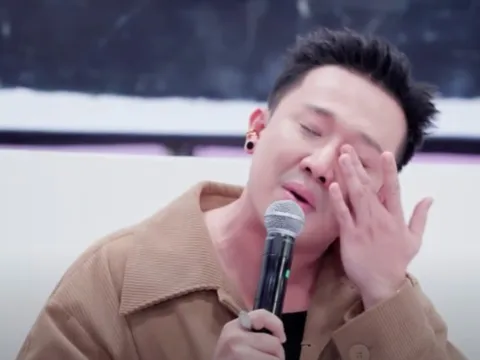 Trấn Thành 'đau điếng' vì Hari Won, có liên quan đến tấm hình đang gây dậy sóng