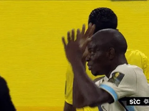 Kante mất kiểm soát ở trận thắng Ronaldo