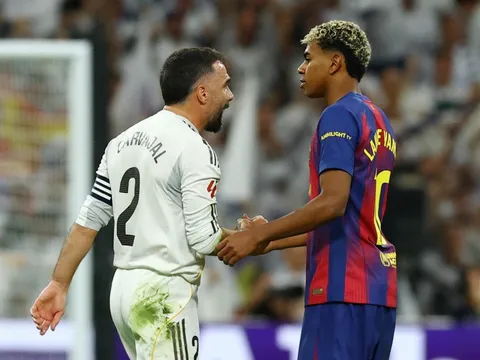 Carvajal 'theo dõi' Yamal sau El Clasico