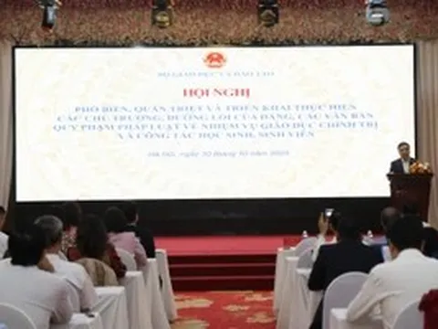 Nâng cao hiệu quả giáo dục chính trị tư tưởng cho học sinh, sinh viên