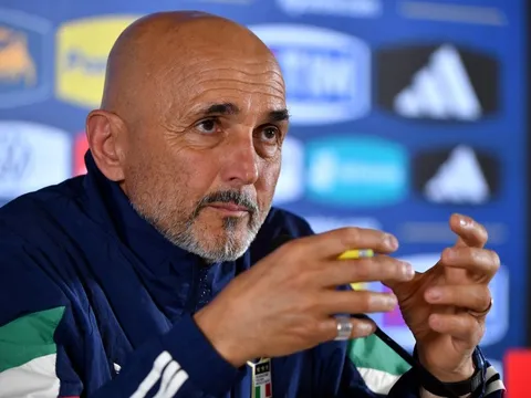 Juventus có HLV mới