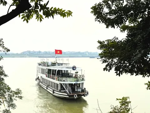 Hà Nội trên hành trình đánh thức tiềm năng du lịch đường thủy