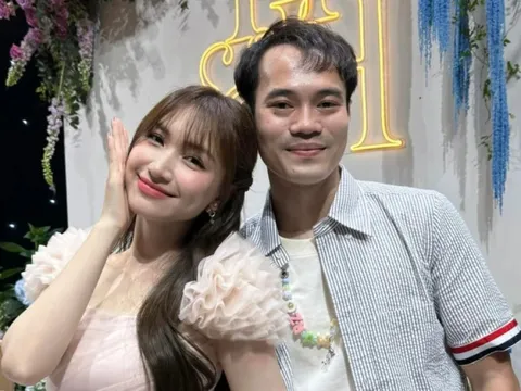 Tình cảnh đáng lo của Hòa Minzy sau khi gây xôn xao cõi mạng với Văn Toàn