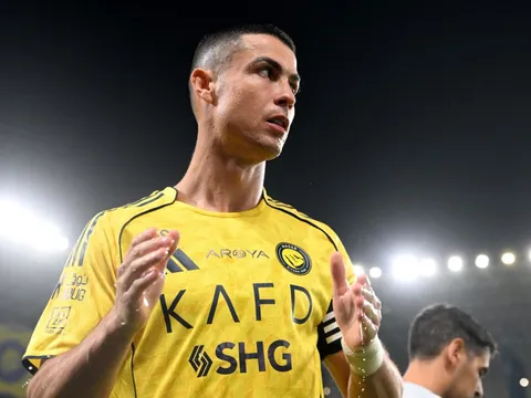 Bật mí về hợp đồng kỷ lục của Ronaldo tại Al Nassr