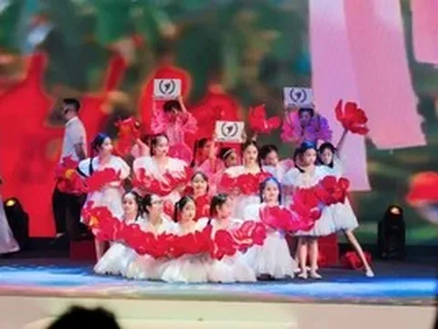 Môi trường học đường hướng đến phát triển toàn diện từ văn hoá đến thể chất