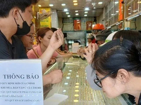 Giá vàng tăng – giảm chóng mặt