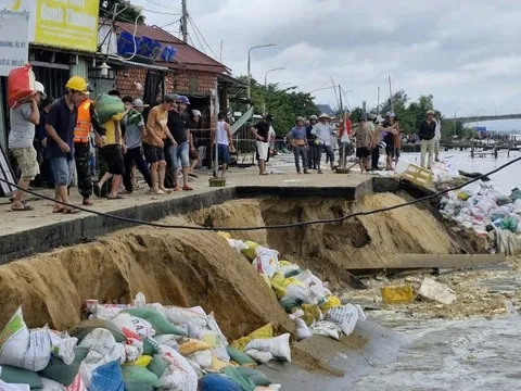 Hỗ trợ khẩn cấp 100 tỷ đồng cho TP Đà Nẵng khắc phục thiệt hại do mưa lũ