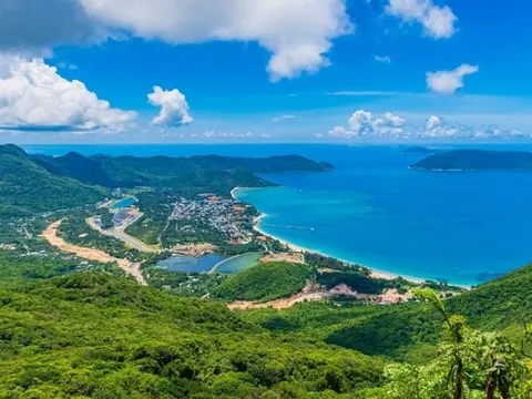 Côn Đảo hướng đến đô thị biển sinh thái, di sản và du lịch đẳng cấp quốc tế
