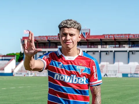 17 phút và bản án định mệnh của cầu thủ nhập tịch Malaysia