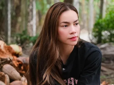 Choáng với số tiền Hồ Ngọc Hà ủng hộ người dân vùng lũ