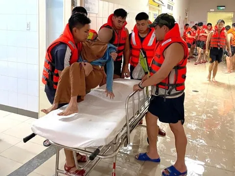 Ứng phó bão số 13: Trực cấp cứu 24/24, sẵn sàng thu dung, điều trị cho nạn nhân do mưa, lũ gây ra