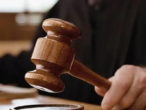 Chồng tử vong vì nhồi máu cơ tim, vợ yêu cầu chi trả 600 triệu tiền bảo hiểm thì bị từ chối vì từng điều trị tăng huyết áp