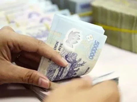 Từ gói vay 5 triệu, chưa đầy 4 tháng sau đã phát sinh thêm 48 gói vay mới với tổng số tiền gần 350 triệu đồng, lãi cao "không tưởng"