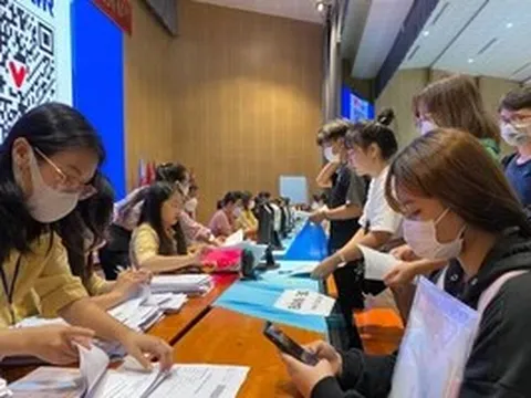 Đối tượng được giảm 50% học phí?