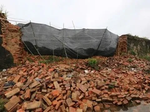 Khẩn trương khắc phục sự cố sập tường Hoàng thành Huế