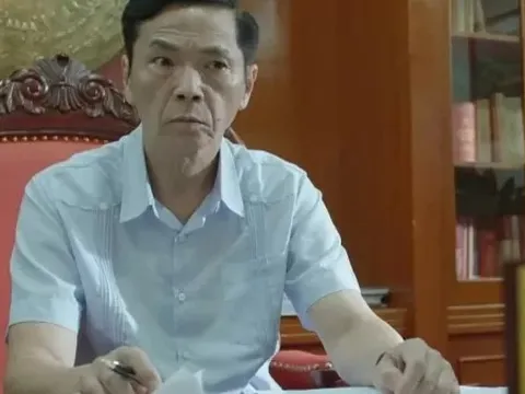 Lằn ranh tập 4: Ông Sách có đồng ý với đề nghị của sếp cũ?