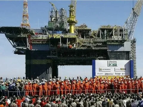 Mỏ dầu ngoài khơi Brazil: Cơn sốt ‘vàng đen dưới biển’ sẽ kéo dài bao lâu?