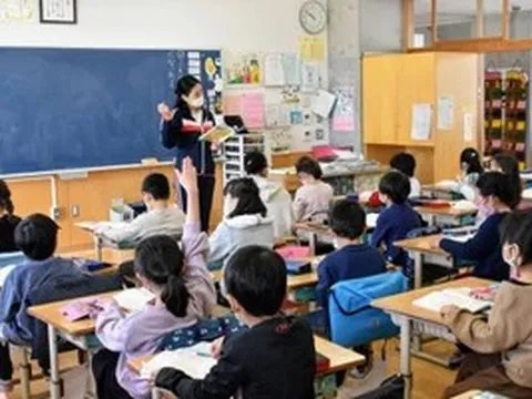 Tỷ lệ học sinh nghỉ học tăng kỷ lục tại Nhật Bản