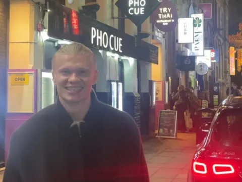 Haaland ăn nhà hàng Việt Nam?