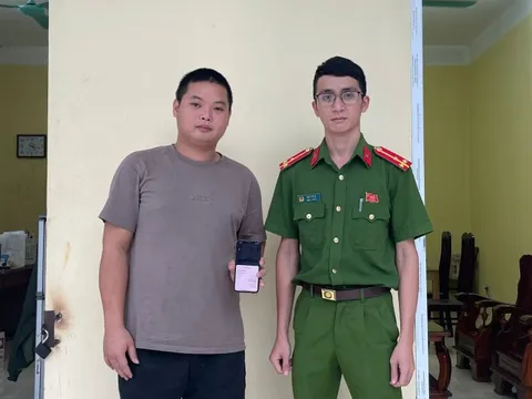 Một thanh niên sinh năm 2001 đã phải báo công an sau khi thực hiện chuyển khoản ngân hàng