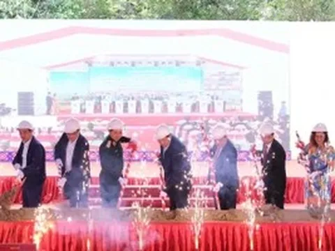 Rộn ràng lễ khởi công trường nội trú xã biên giới ở Cao Bằng