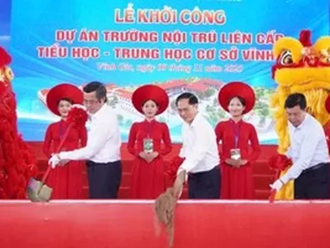 Phó Thủ tướng Bùi Thanh Sơn dự lễ khởi công xây trường học biên giới An Giang