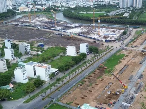 TP HCM: Dự án cao cấp ồ ạt bung hàng, căn hộ giá rẻ vẫn “biệt tăm”