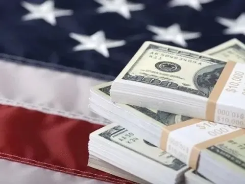 Thuế quan mang lại nguồn thu lớn chưa từng có, mỗi người Mỹ có thể nhận 2.000 USD