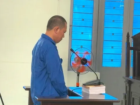 Trộm két sắt của cậu ruột là “thần bài” Poker, cháu lãnh 13 năm tù