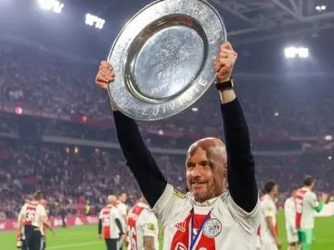 Ten Hag gây bất ngờ