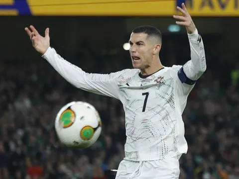 'Ronaldo quá ích kỷ và kiêu ngạo'