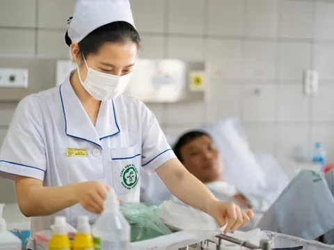 Hơn 600 cán bộ y tế tình nguyện đăng ký về Bệnh viện Bạch Mai cơ sở 2 làm việc 0