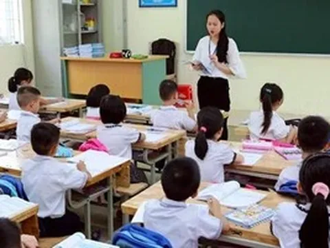 Bộ GD&ĐT làm rõ căn cứ quy định ‘hệ số lương đặc thù’ cho nhà giáo