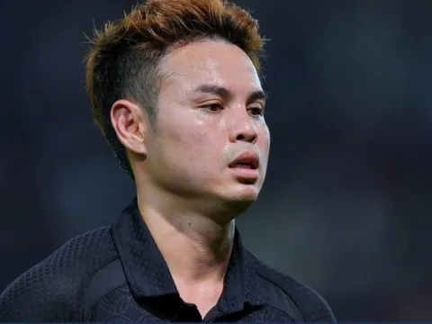 Thái Lan thắng kịch tính Singapore