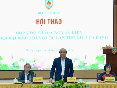 Bảo đảm mọi quyền lực được kiểm soát chặt chẽ bằng Hiến pháp và pháp luật